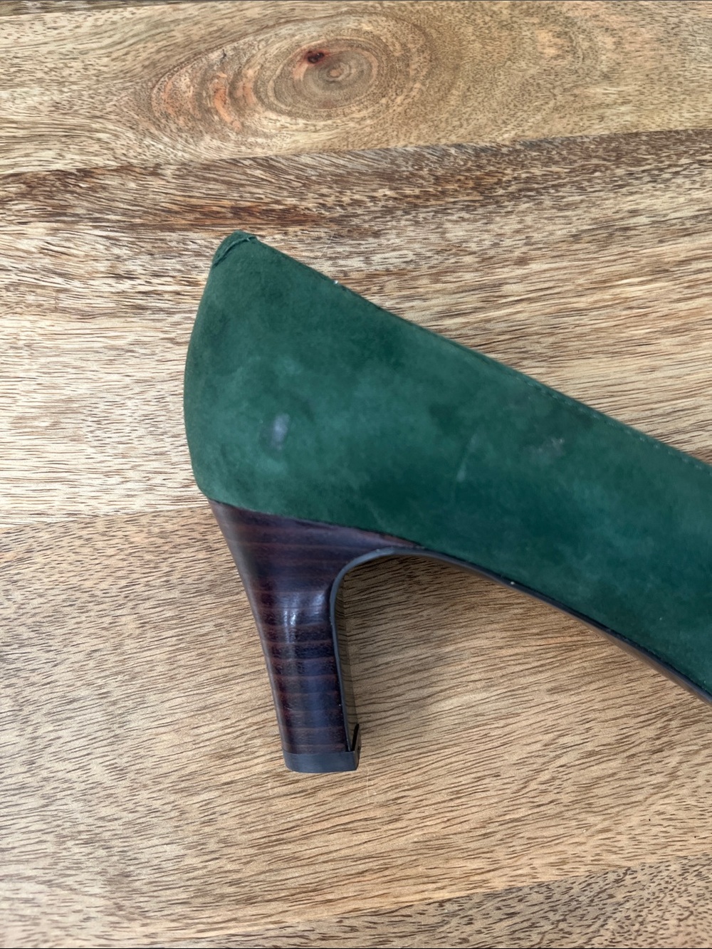Lauren Ralph Lauren Saffron Green Suede Pumps - Picture 7 of 7